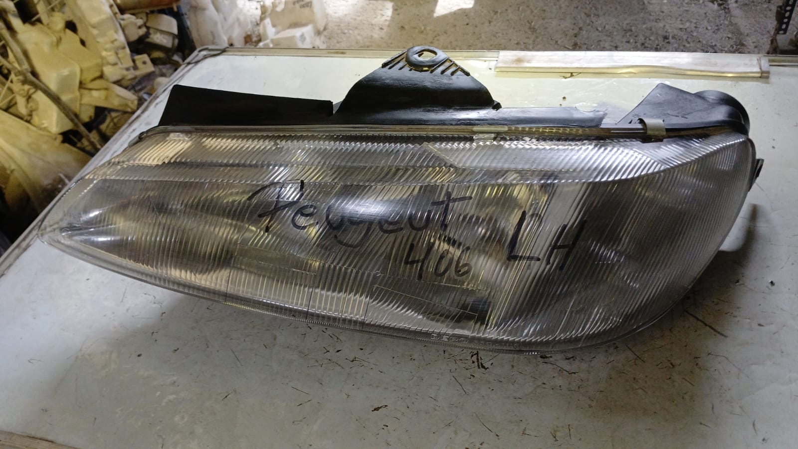 Óptico izquierdo Peugeot 406