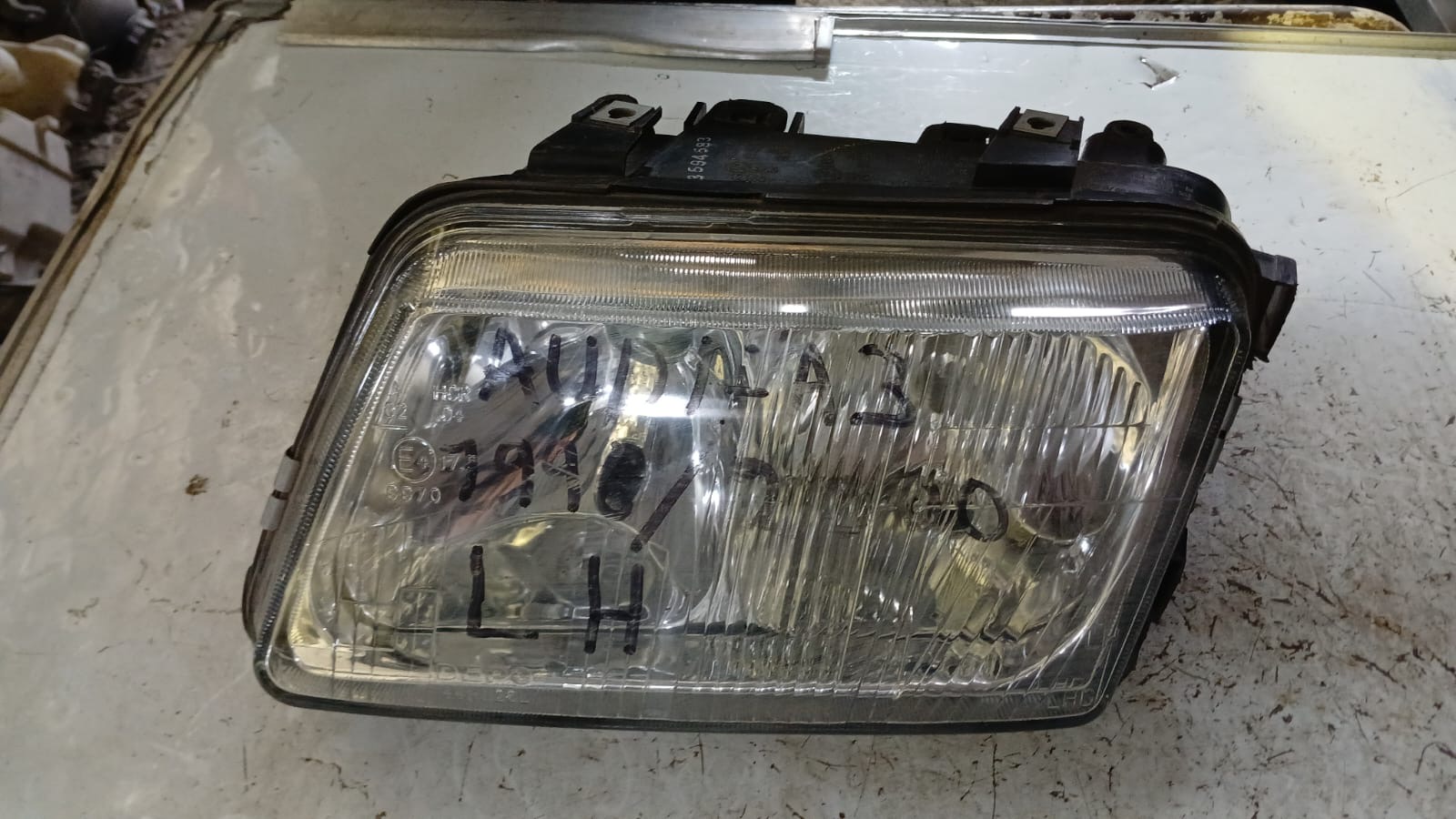 Óptico izquierdo Audi A3