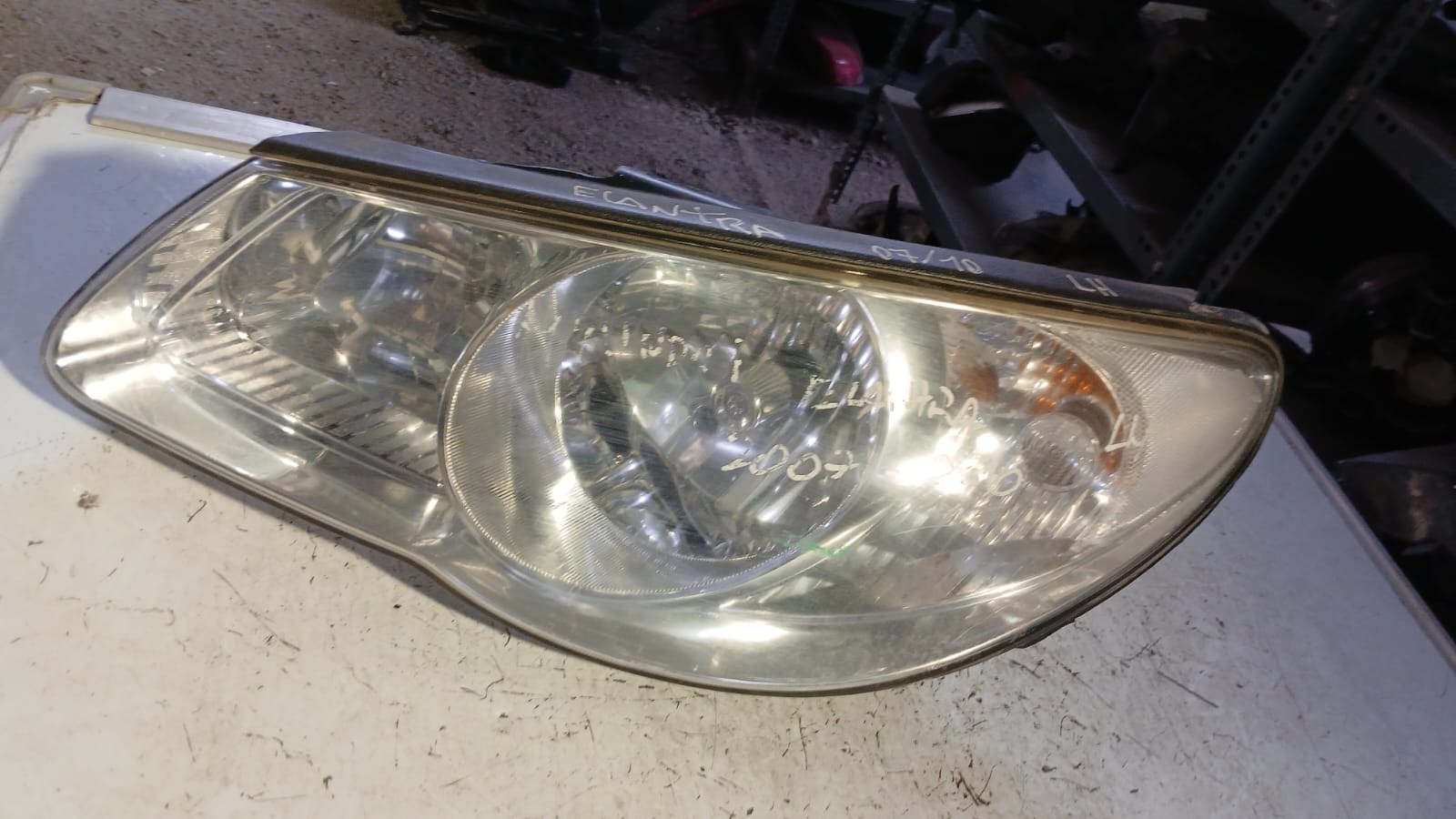 Óptico izquierdo Hyundai Elantra