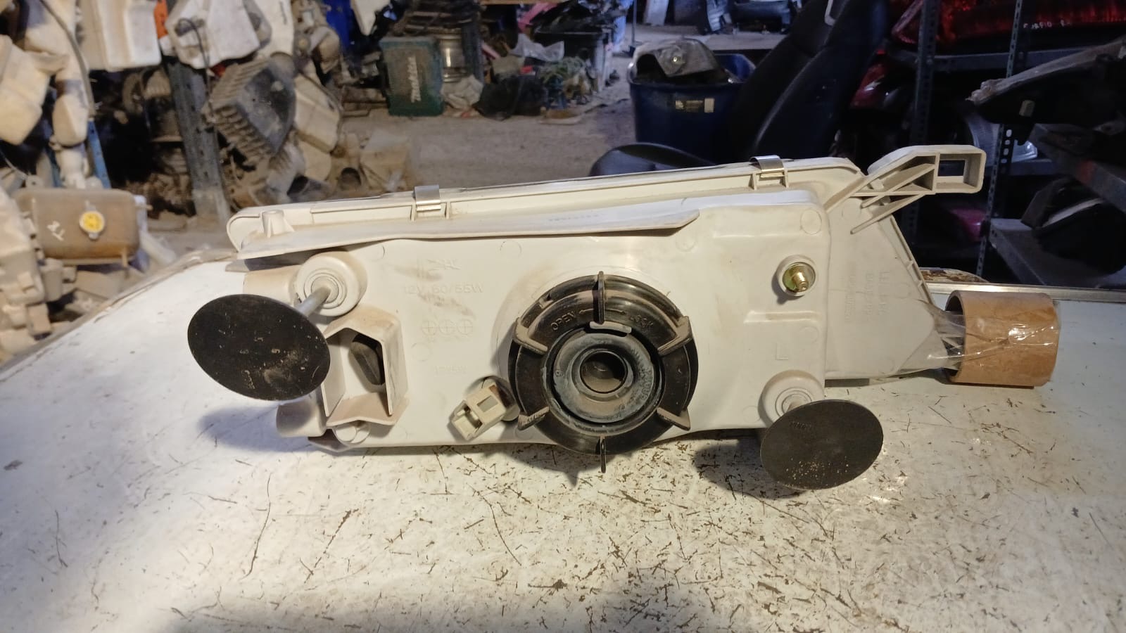 Óptico izquierdo Nissan Sentra