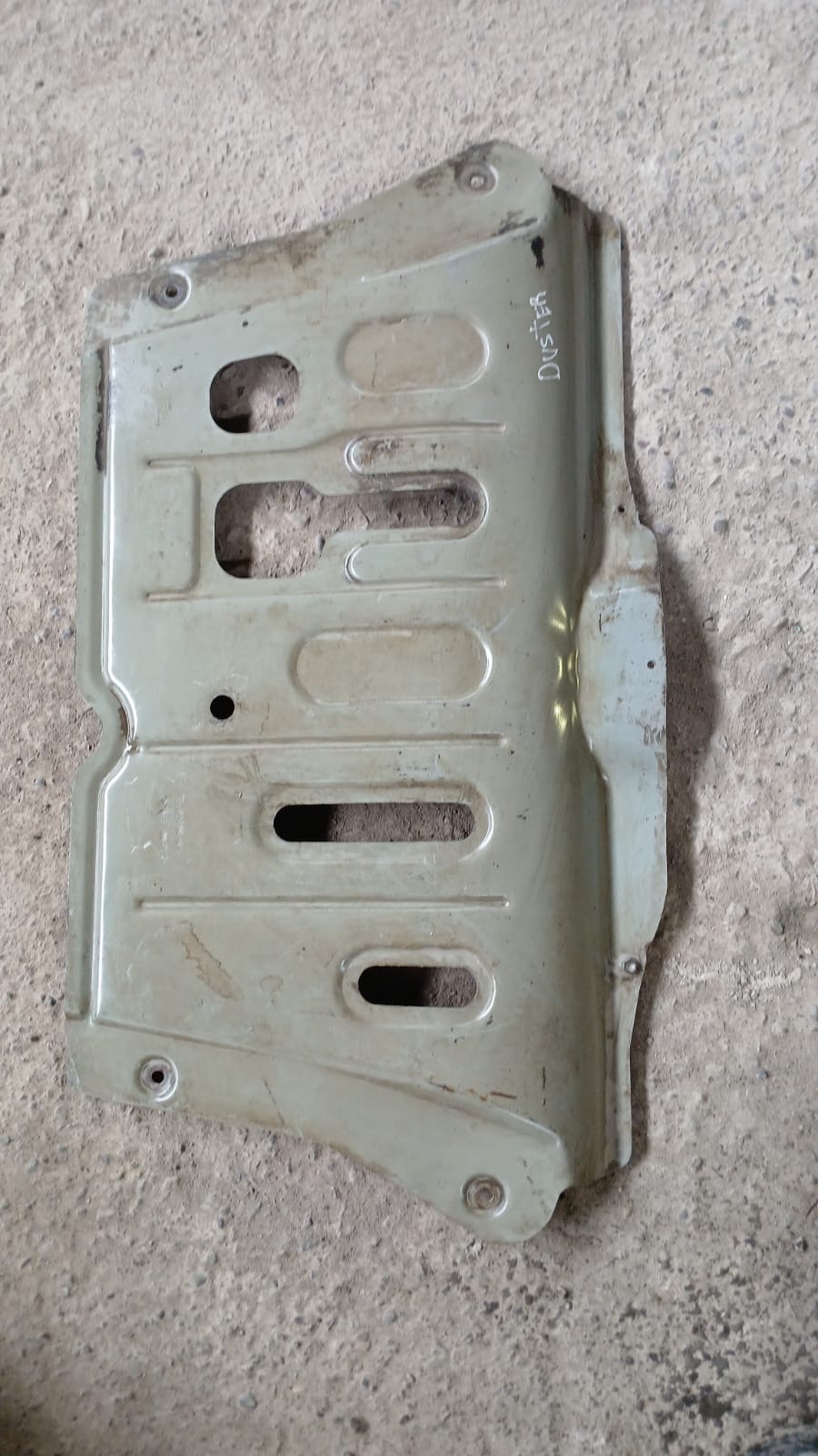 Cubre cárter Renault Duster