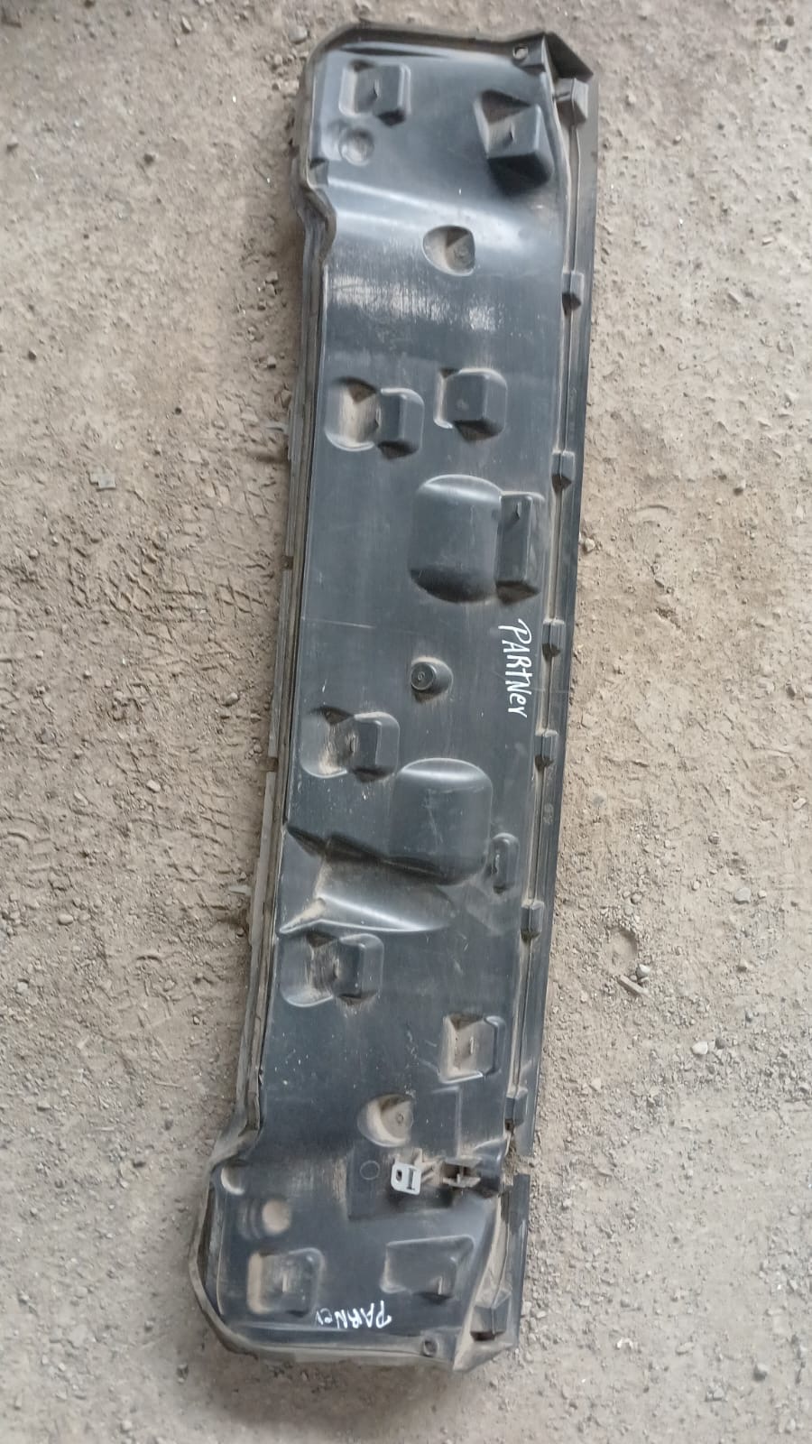 Cubre cárter Peugeot Partner