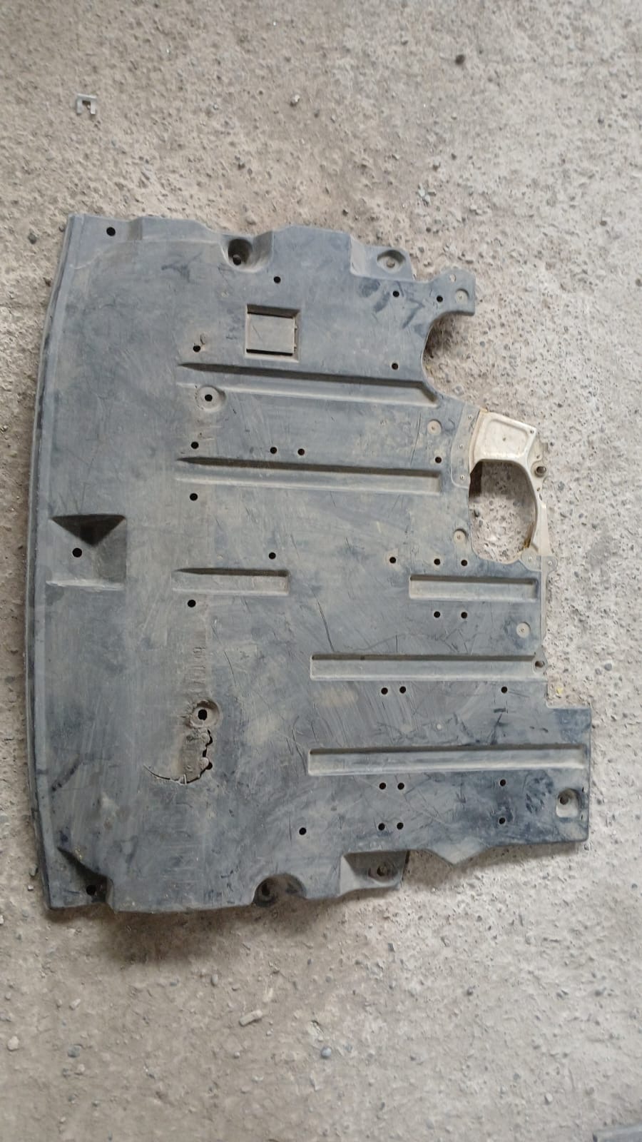 Cubre cárter Subaru Evoltis