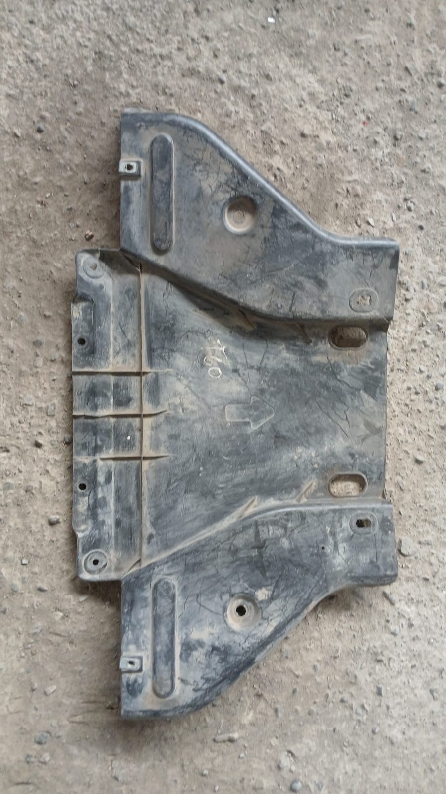 Cubre cárter Maxus T60