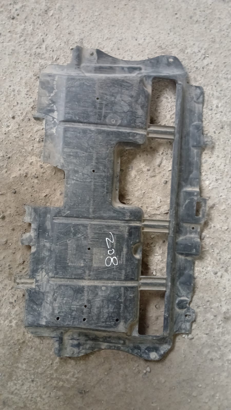 Cubre cárter Peugeot 208