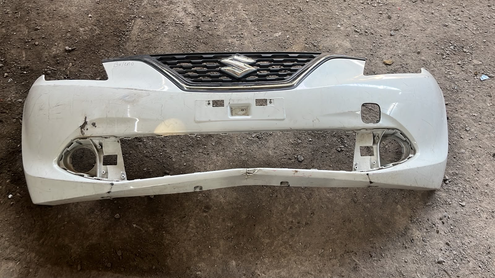 Parachoque delantero Suzuki Baleno