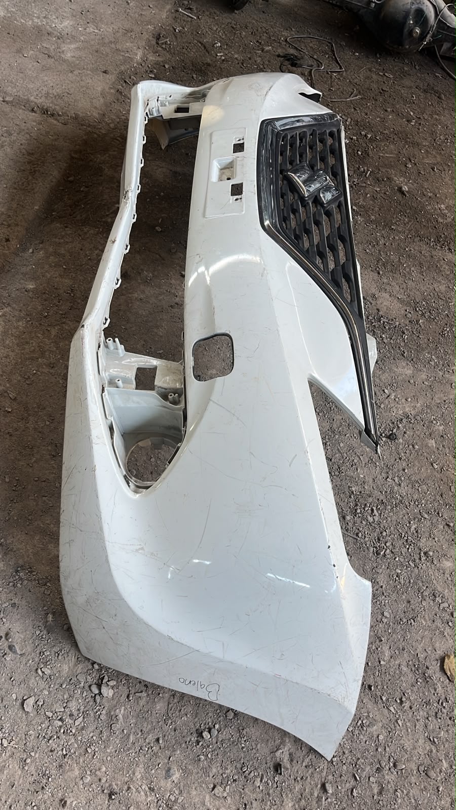 Parachoque delantero Suzuki Baleno