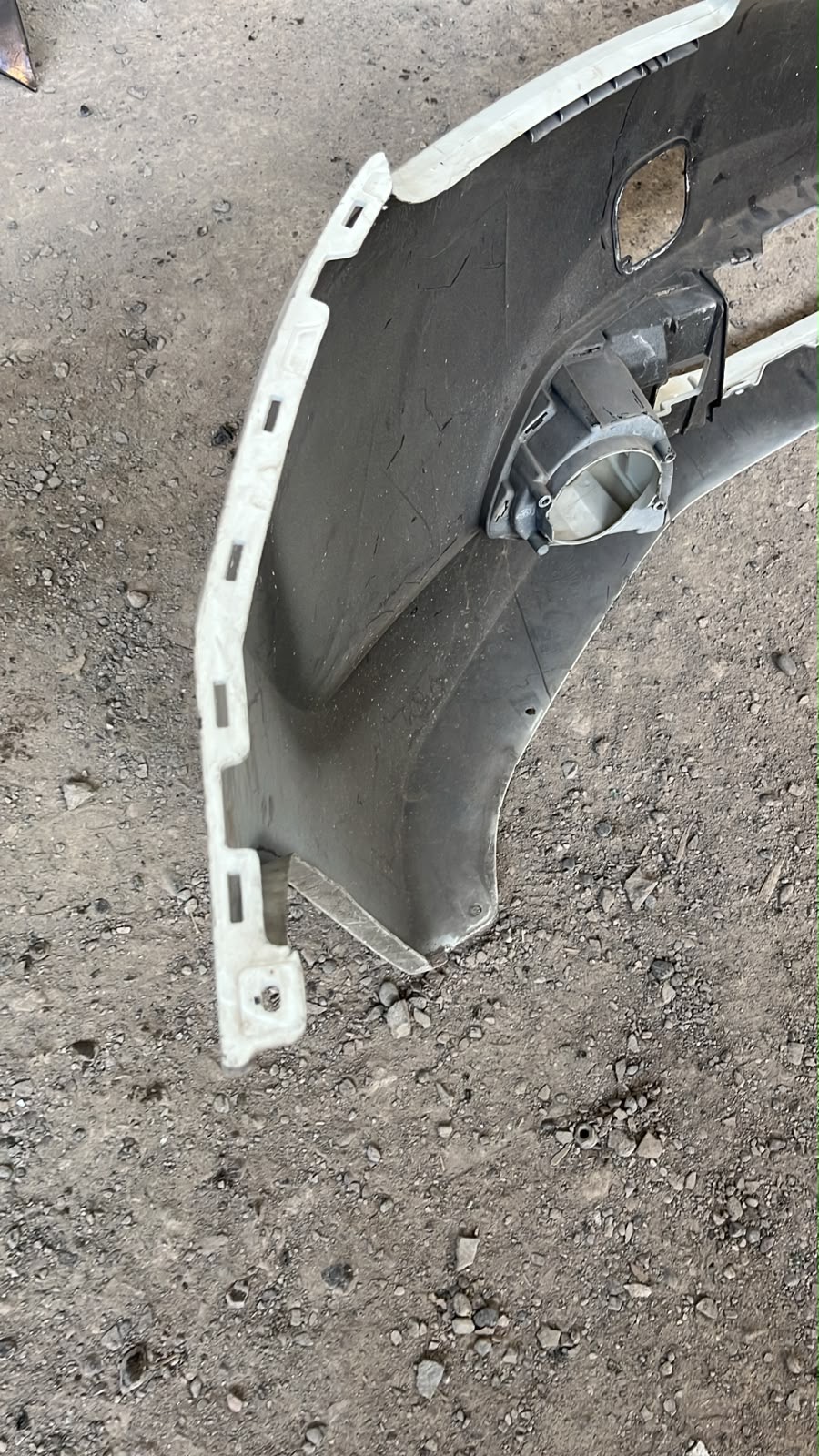 Parachoque delantero Suzuki Baleno