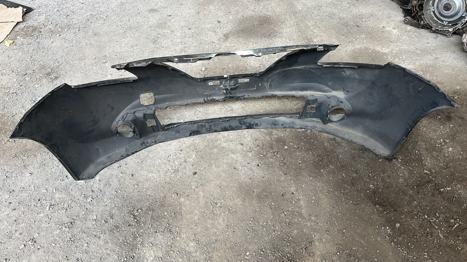 Parachoque delantero Suzuki Baleno