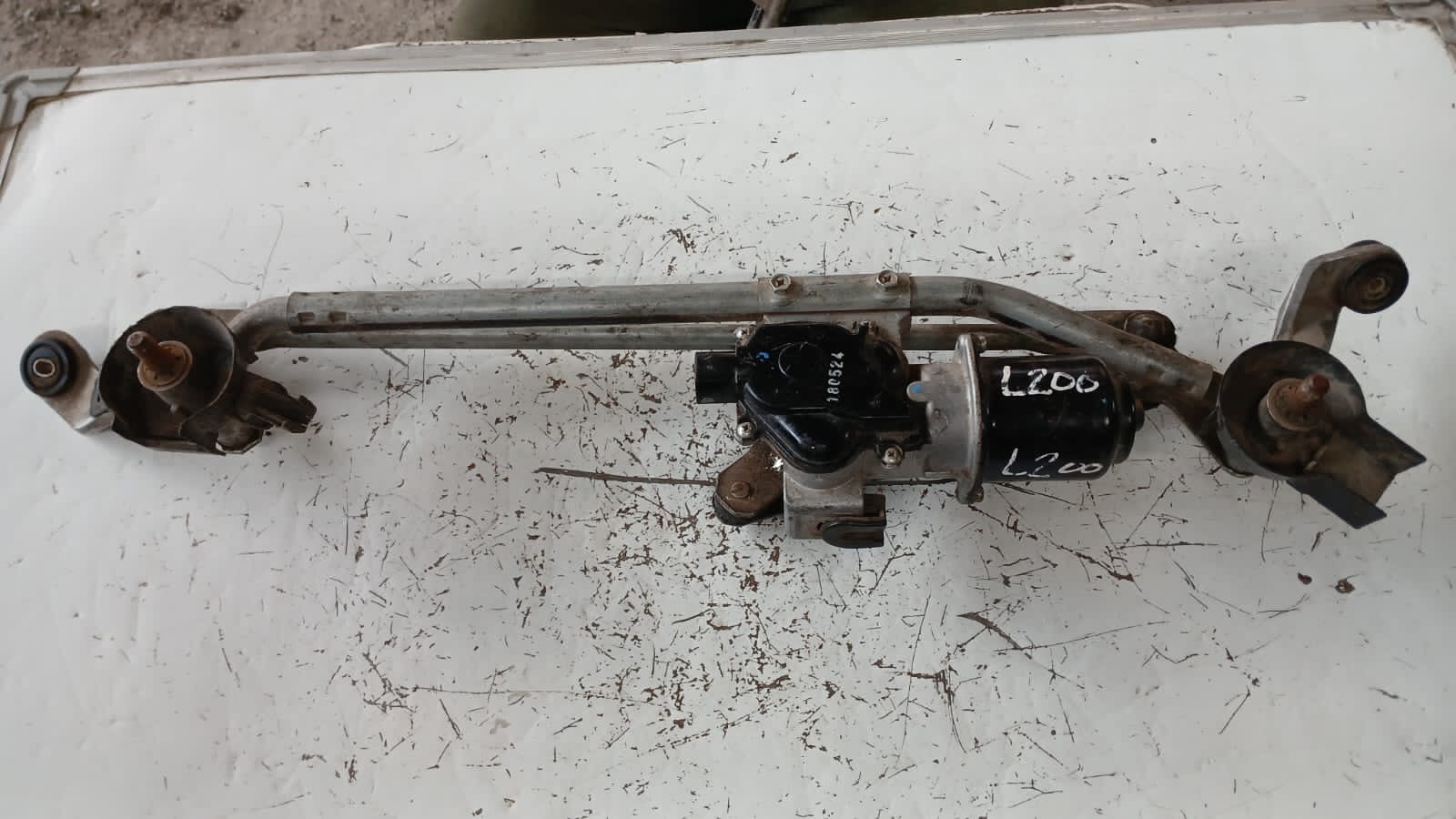 Motor Limpiaparabrisas Mitsubishi L200