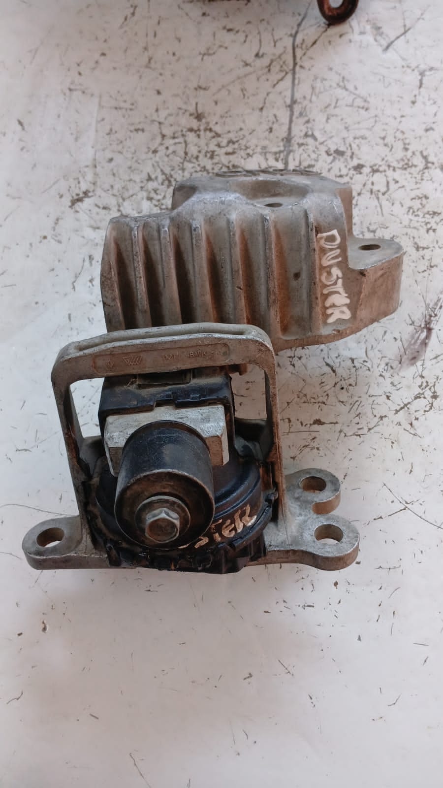 Soporte de Motor Renault Duster · Original Usado