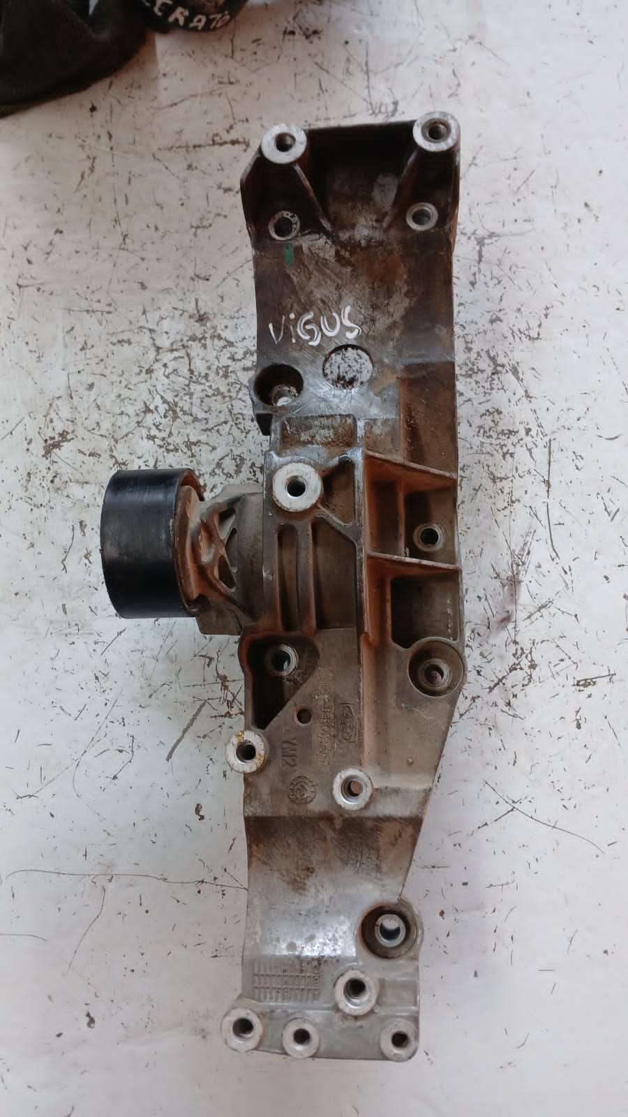 Soporte de Motor JMC Vigus · Original Usado