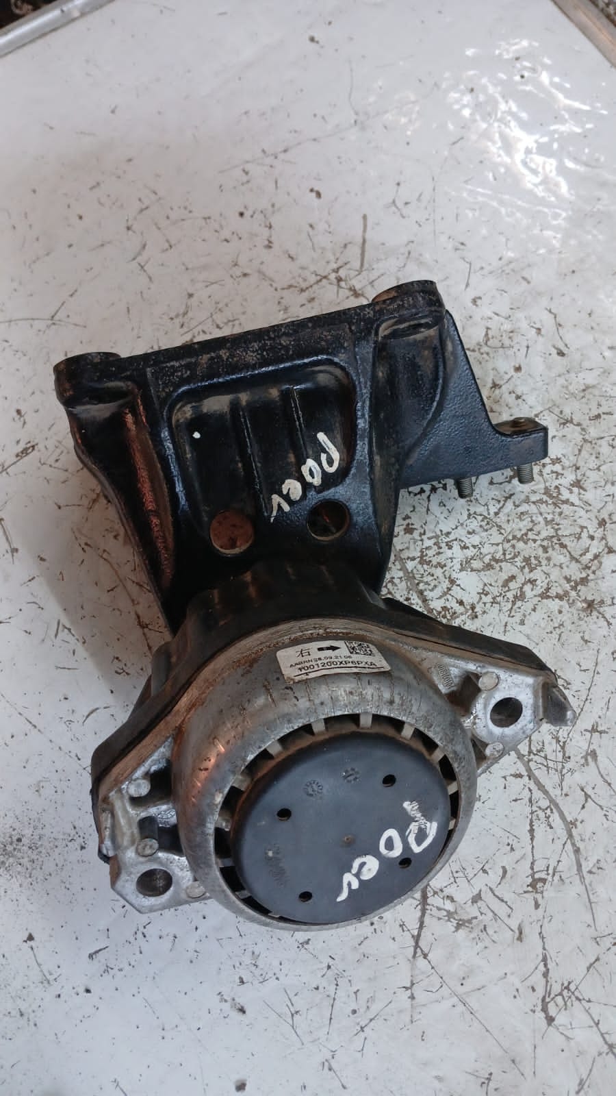 Soporte de Motor GWM Poer · Original Usado