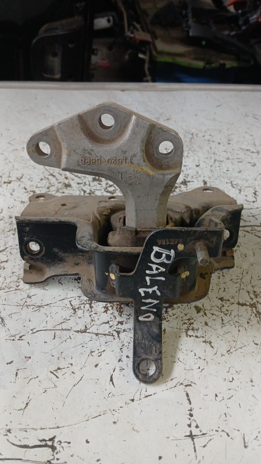 Soporte de Motor Suzuki Baleno · Original Usado