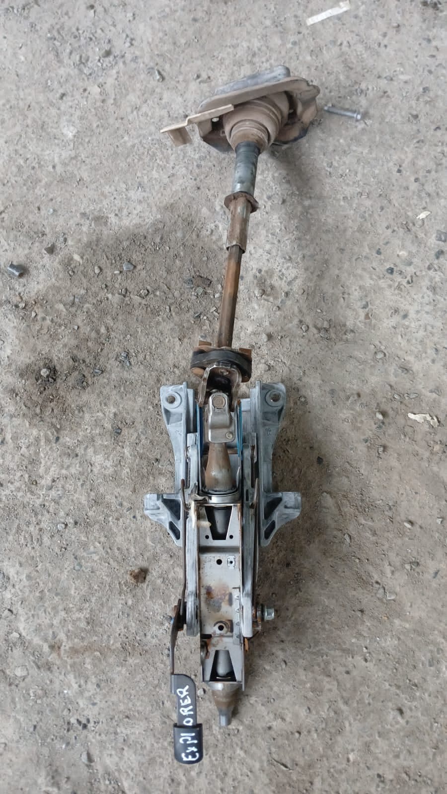 Columna de Dirección Ford Explorer · Original Usado