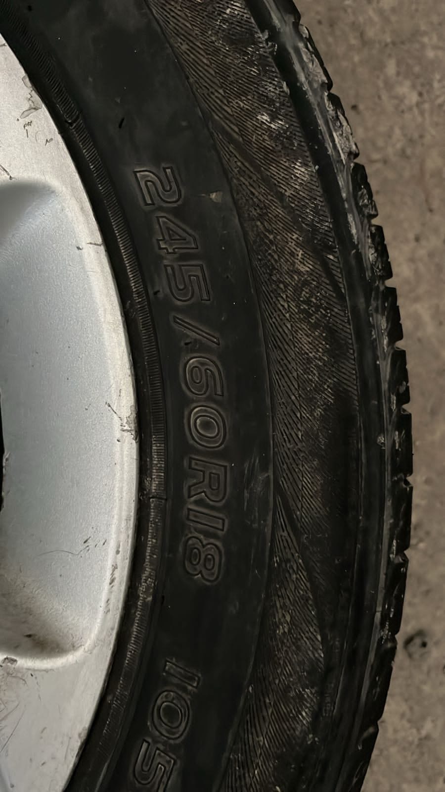 Llanta Ford Explorer 245/60R18