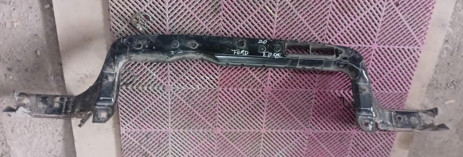 Refuerzo de Parachoque Ford Edge 2.0