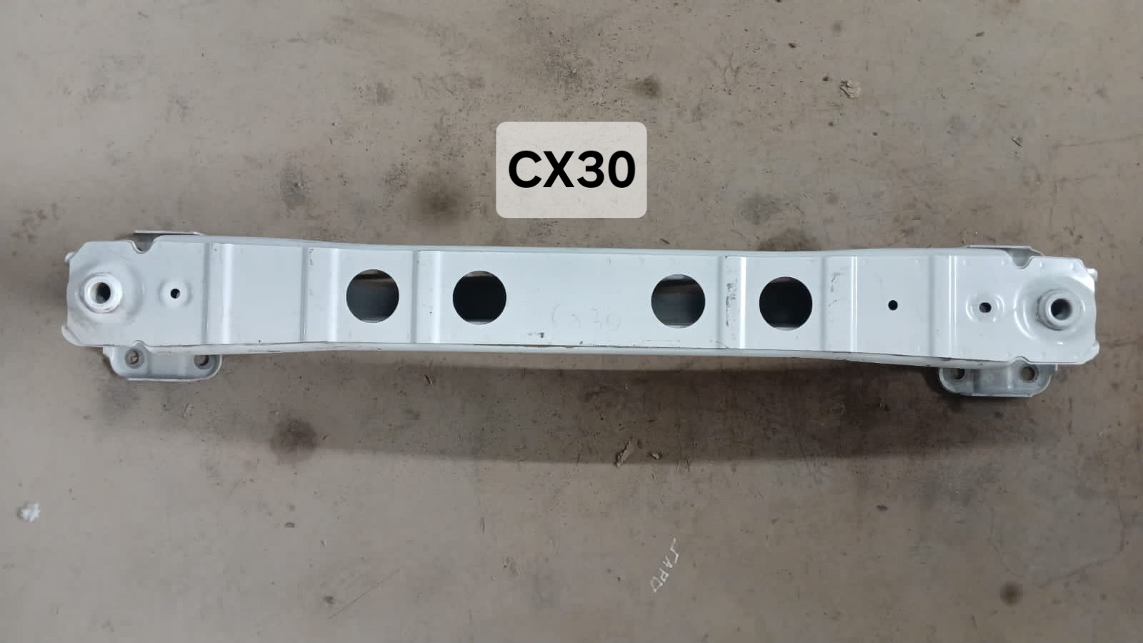 Refuerzo de Parachoque Mazda CX-30