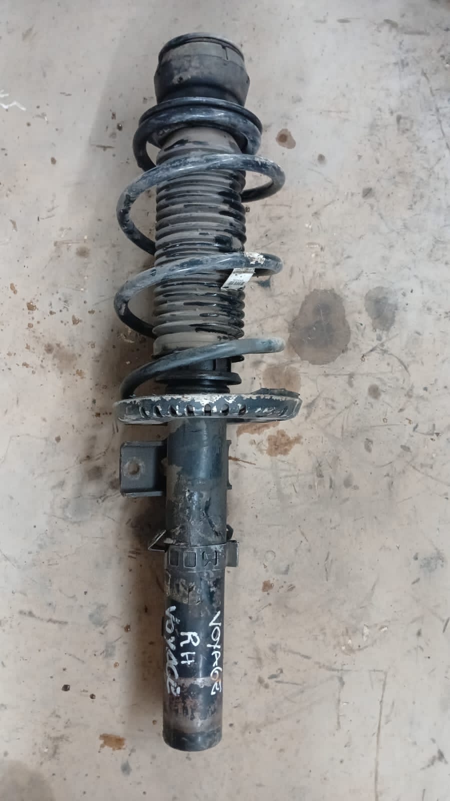 Amortiguador Derecho Volkswagen Voyage