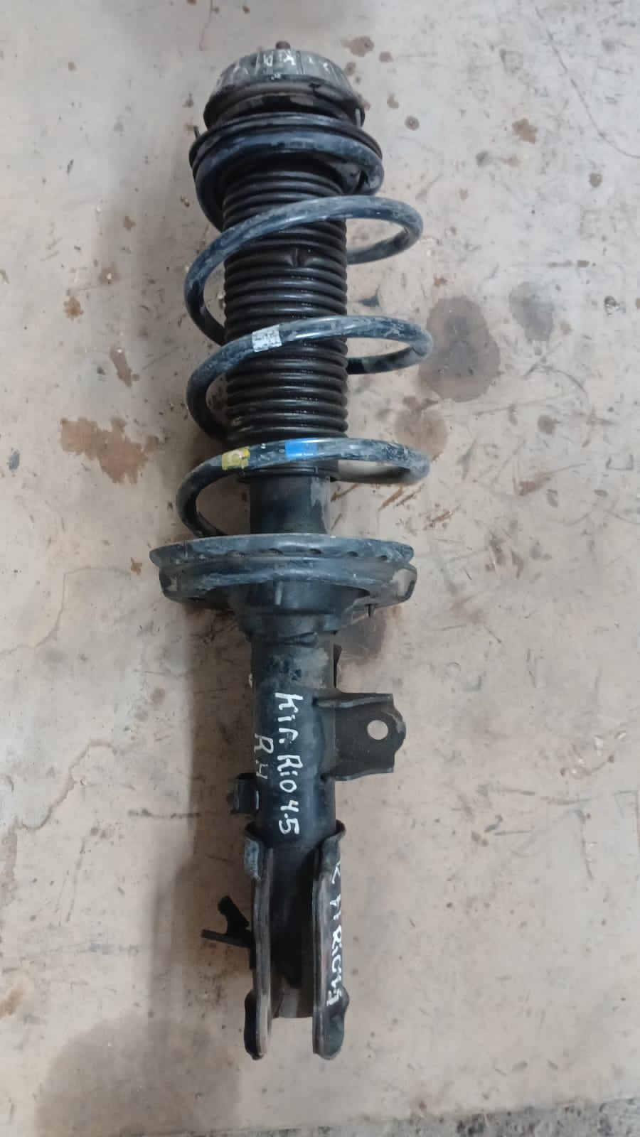 Amortiguador Derecho Kia Rio 4 - Rio 5