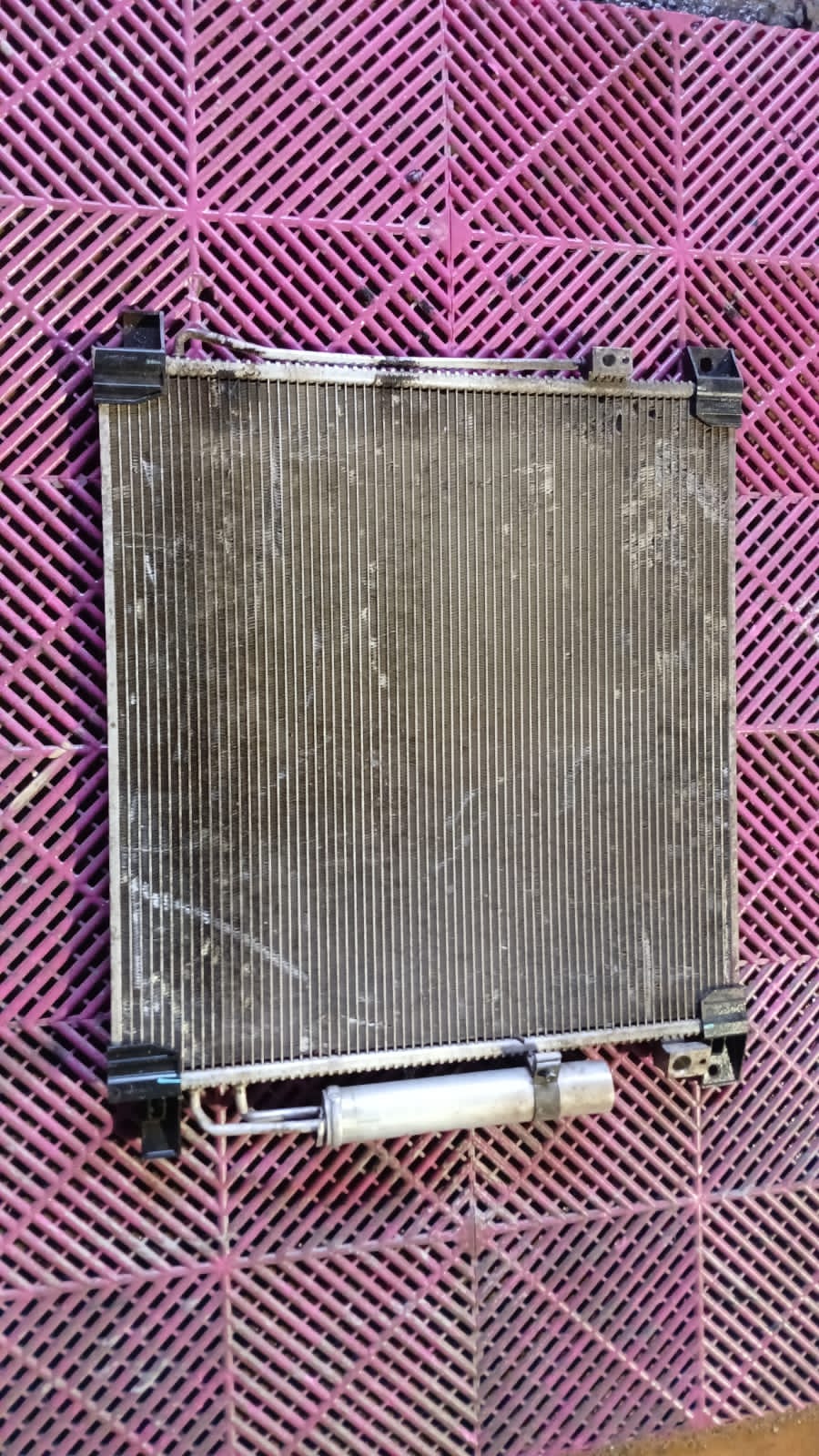 Radiador de Aire Mitsubishi L200