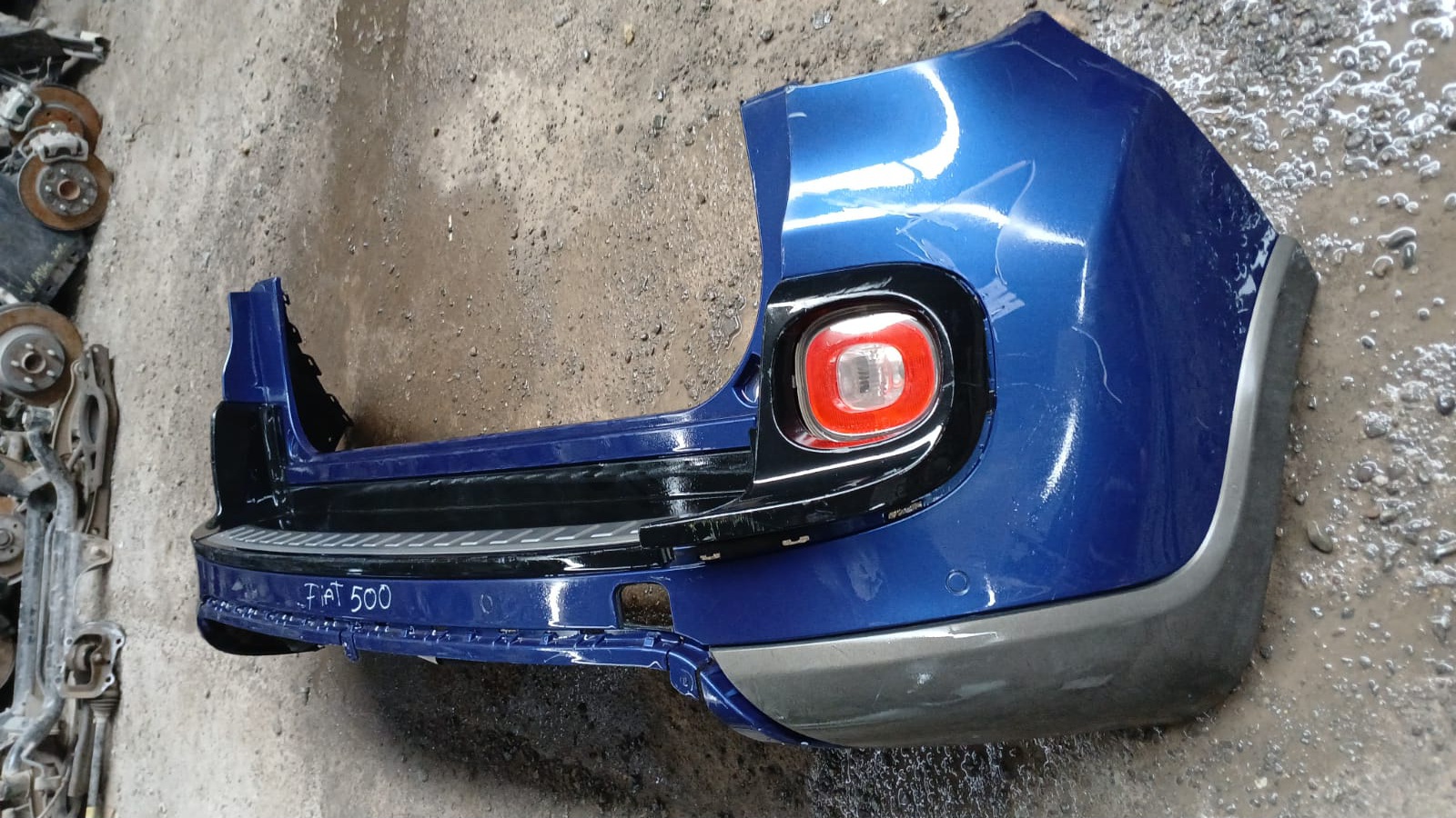 Parachoque Trasero Fiat 500L
