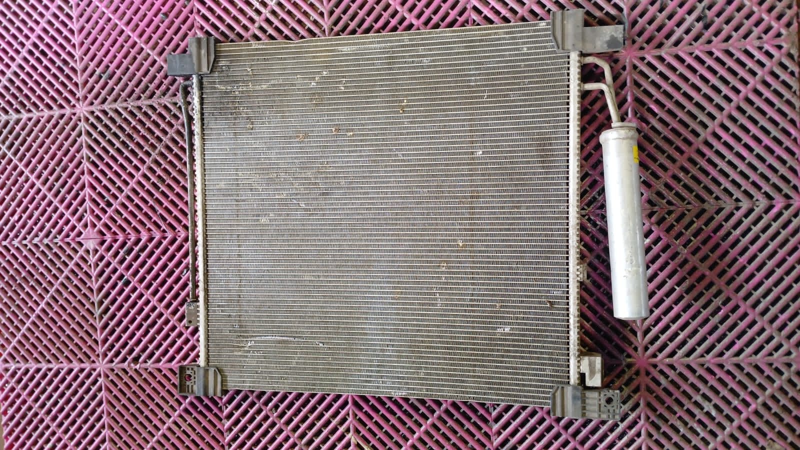 Radiador de Aire Mitsubishi Montero