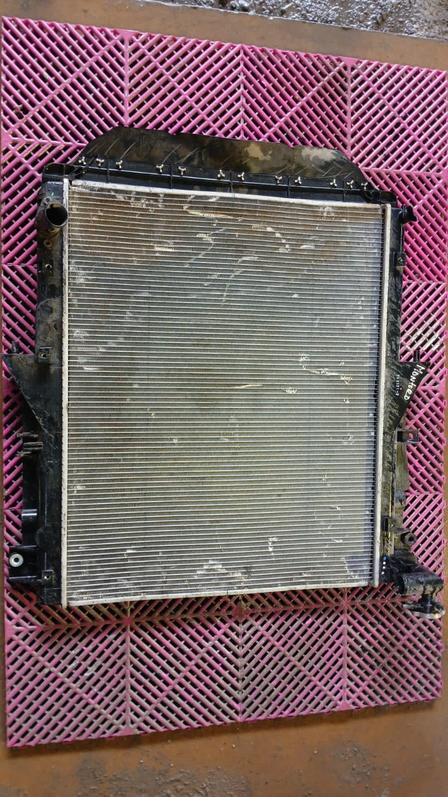 Radiador de Agua Mitsubishi Montero