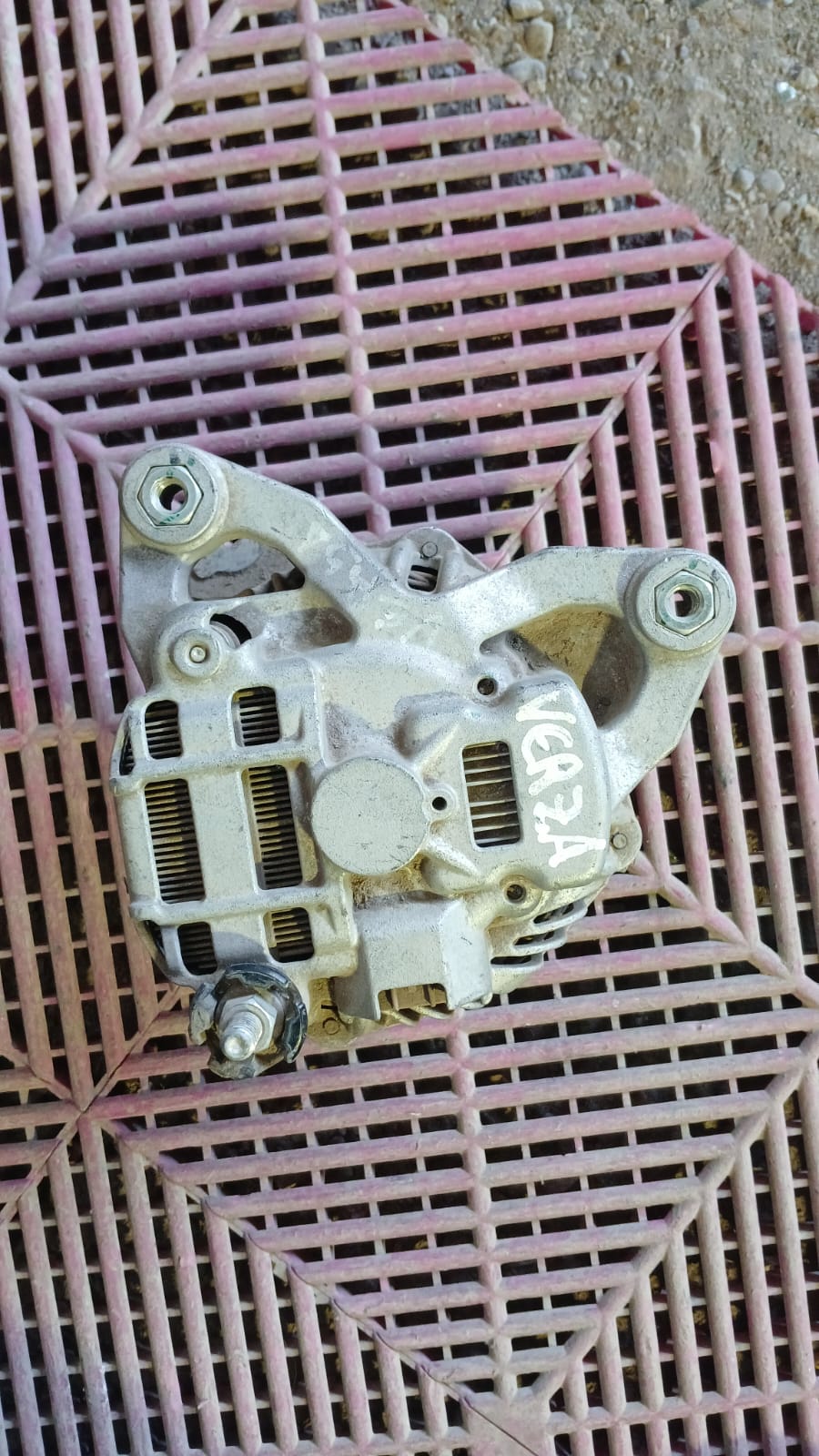 Alternador Nissan Versa